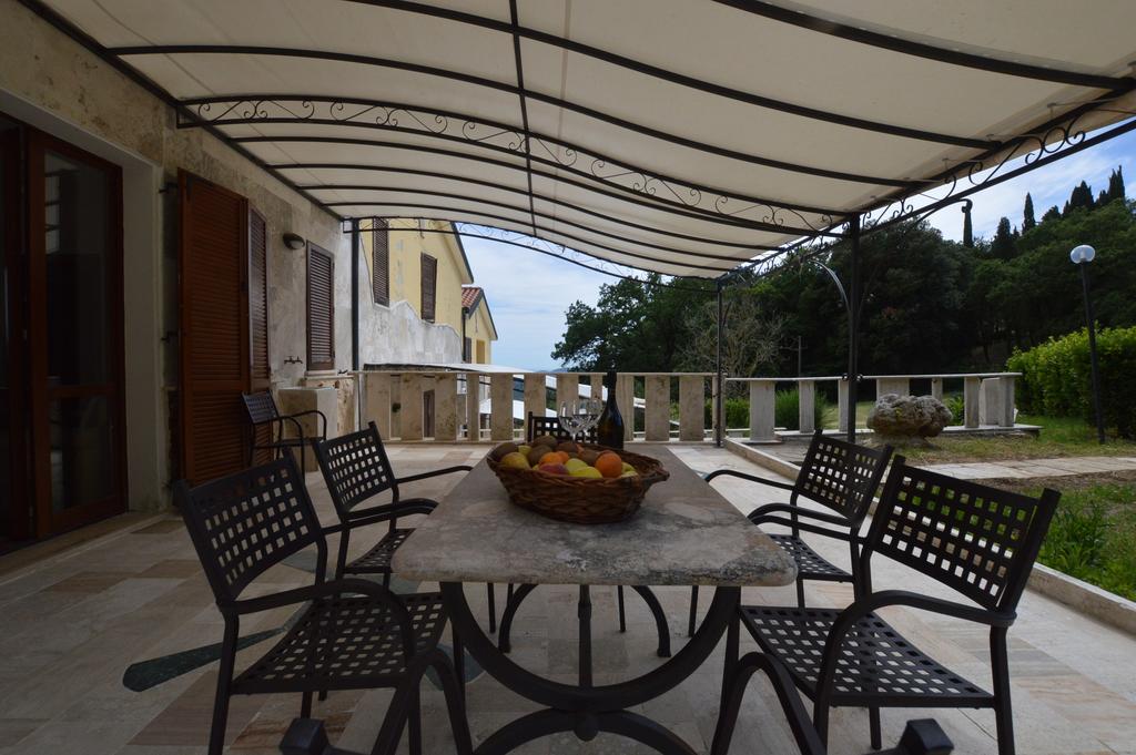 Villa Le Querciolaie Monteverdi Marittimo Exteriér fotografie