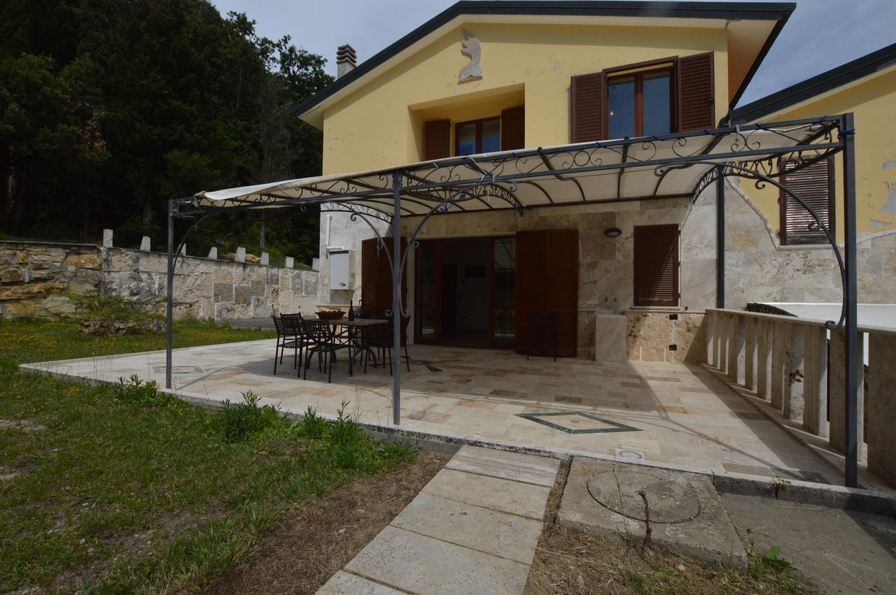Villa Le Querciolaie Monteverdi Marittimo Exteriér fotografie
