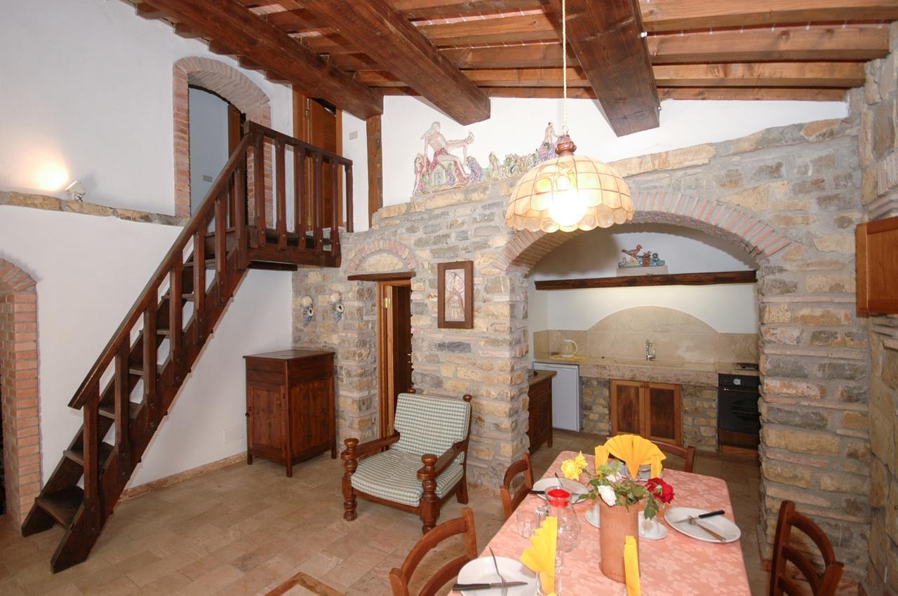 Villa Le Querciolaie Monteverdi Marittimo Exteriér fotografie